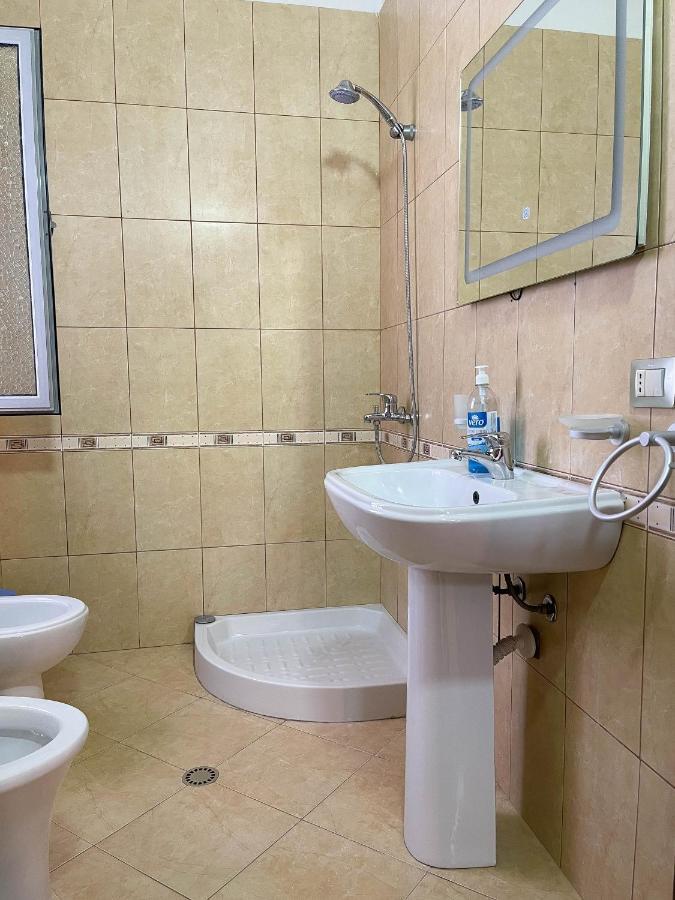 Aulona'S Apartment Vlorë Eksteriør bilde